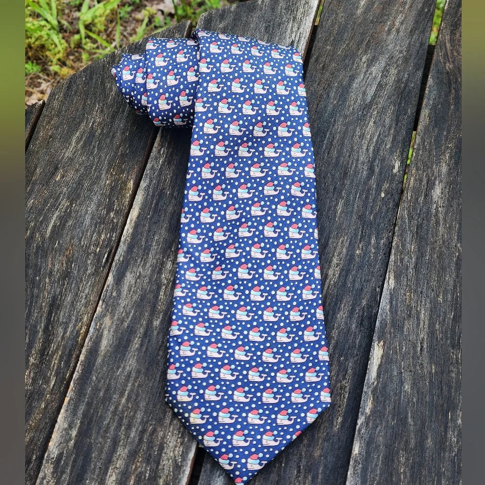 Vineyard Vines Boys Santa Whale Printed Silk Neck Tie